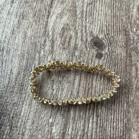 Floral Gold Colored Adjustable Bracelet - Picture 2 of 2